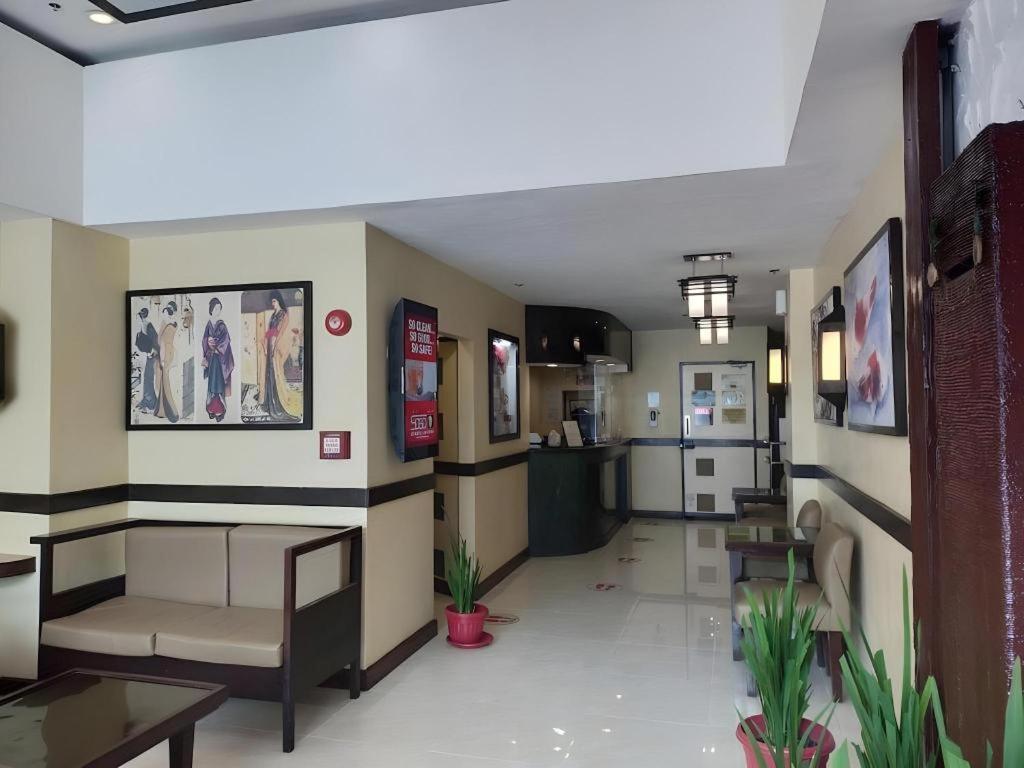 Hotel Sogo Edsa Caloocan Esterno foto