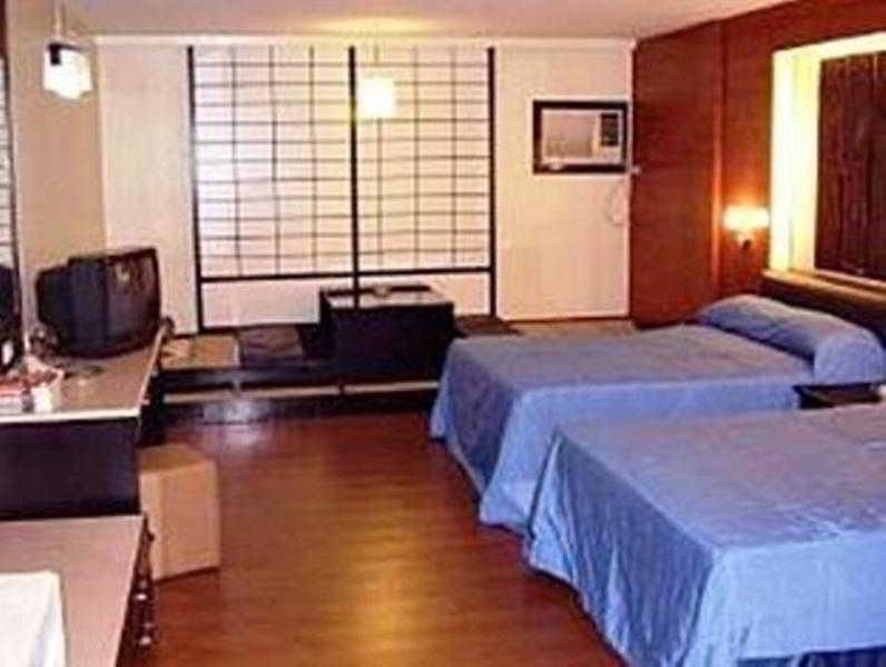 Hotel Sogo Edsa Caloocan Esterno foto