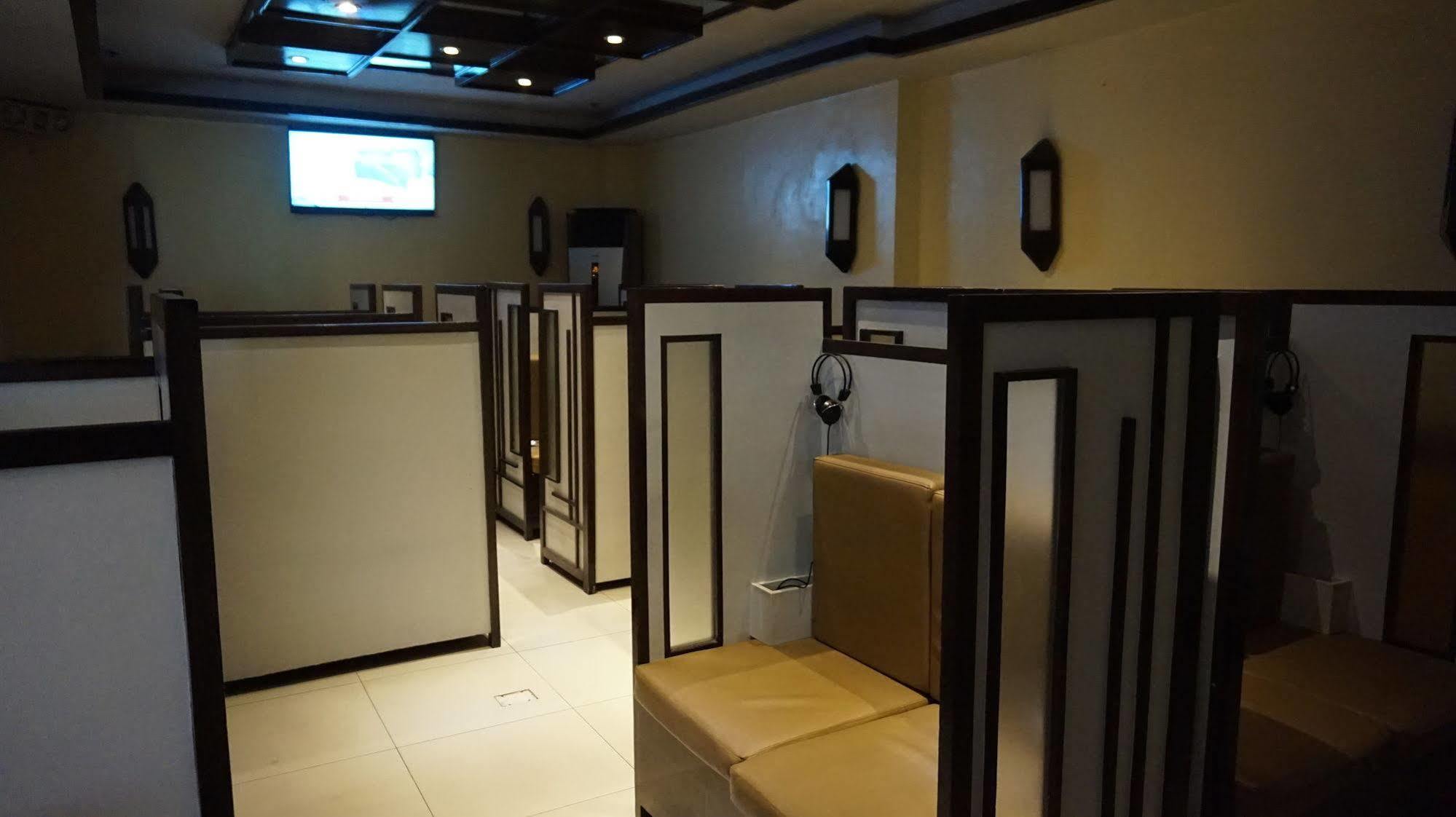 Hotel Sogo Edsa Caloocan Esterno foto